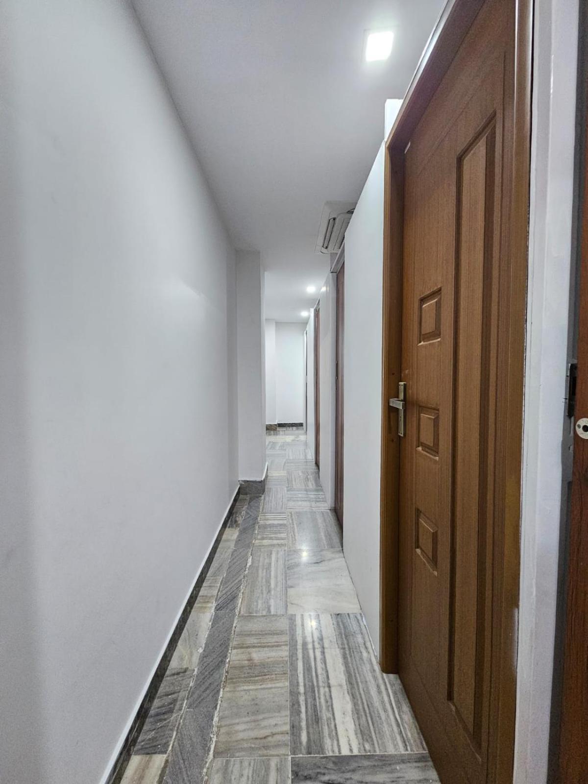 Lowfare Dormitory Kozhikode Eksteriør bilde